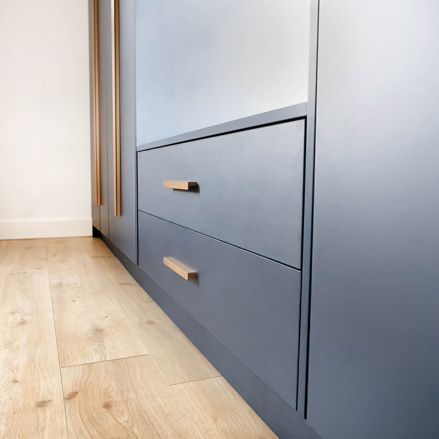 Close-up van lades op maat – hoogwaardige afwerking door De Maat Fabriek