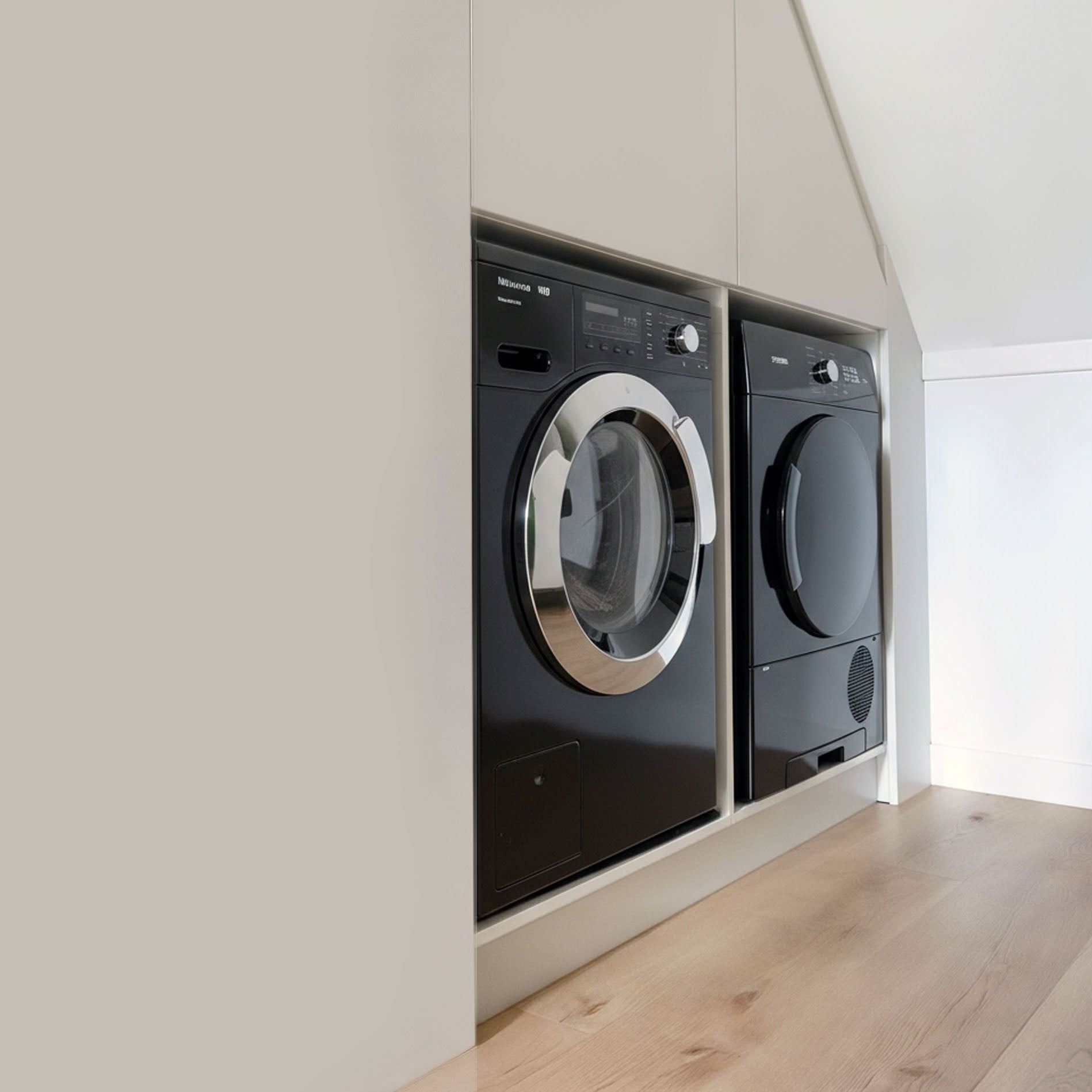 Maatwerk wasmachinekast en drogerkast voor bijkeuken van De Maat Fabriek