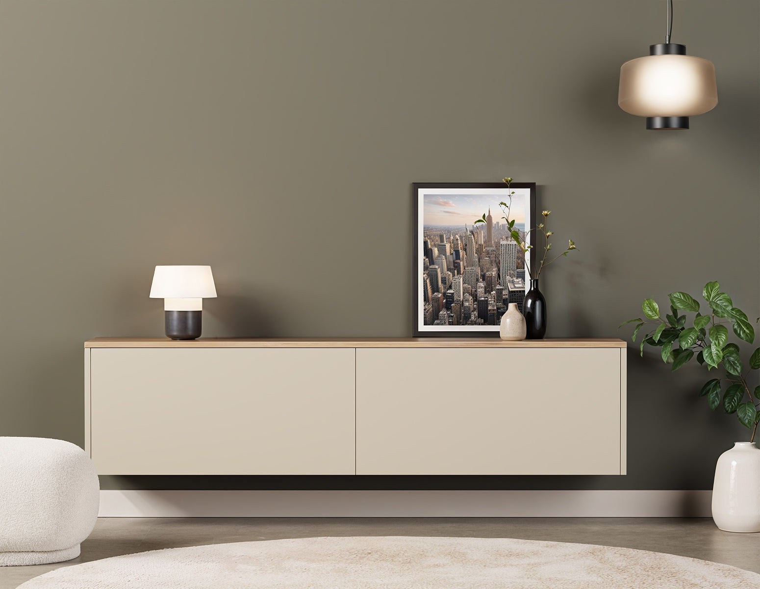 Maatwerk TV-meubel met rechthoekige vorm en veel opbergruimte, perfect passend in de interieurstijl